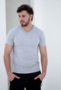 Remera lisa escote en V